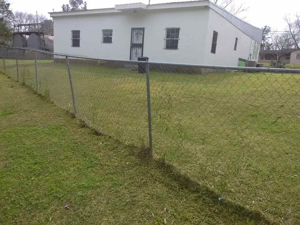 2011 Monticello St, Hazlehurst, MS 39083